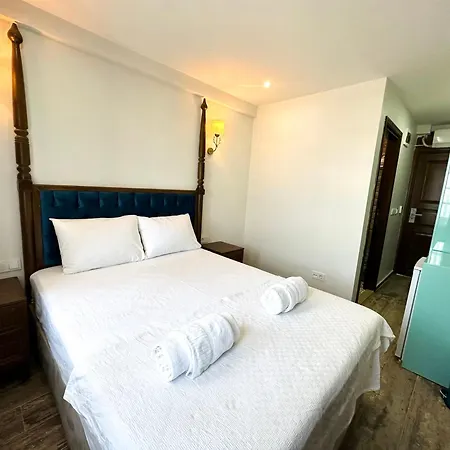 ホテル Ilia エジェアバト