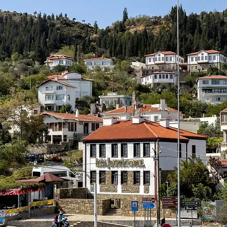 Ilia מלון אג'אבאט